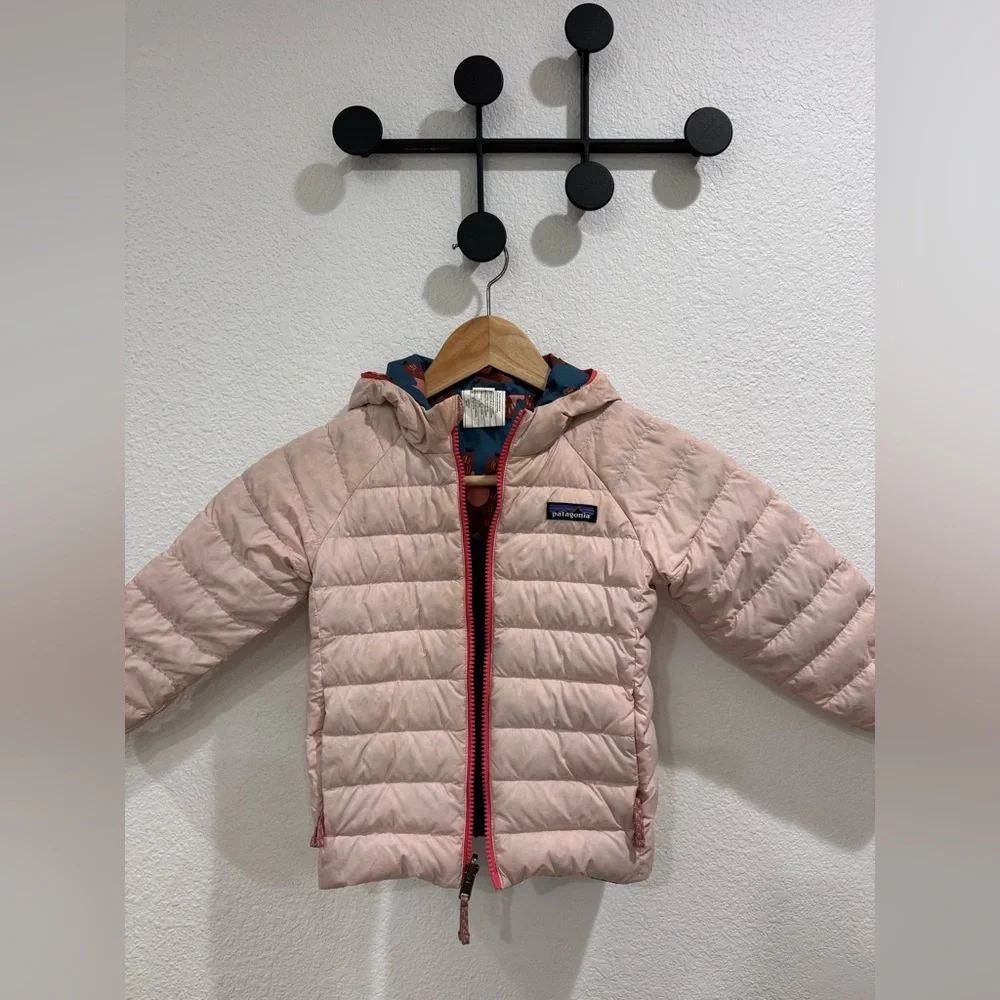 Patagonia Reversible Down Hoody (4T) - Picture 2 of 5
